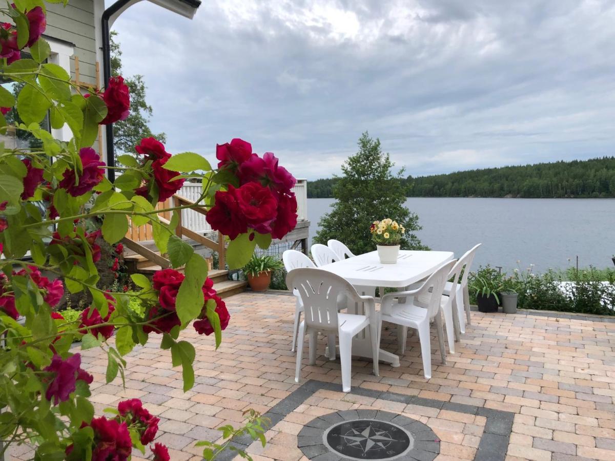 Stenhälla Bed&Breakfast Holmsjö Exteriör bild